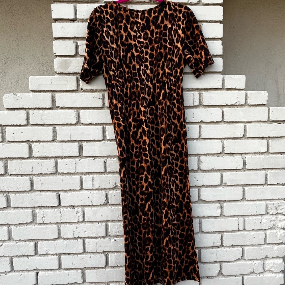Espresso Cheetah Animal Print V-neck Short Sleeve Maxi - Size Medium - Picture 4 of 5